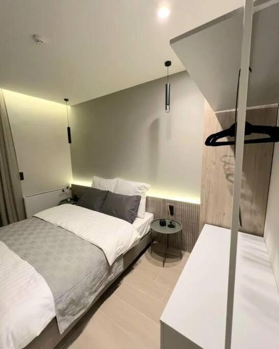 8 Blocks Apartments 2B أليكسانثيربوليس المظهر الخارجي الصورة
